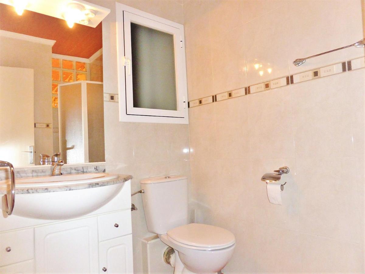Apartamentos Cye 009 Punta Del Cavall سالو المظهر الخارجي الصورة