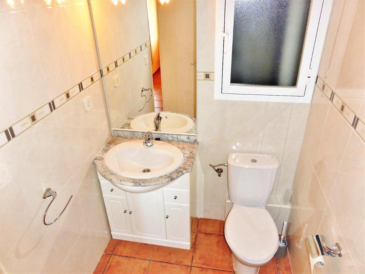 Apartamentos Cye 009 Punta Del Cavall سالو المظهر الخارجي الصورة