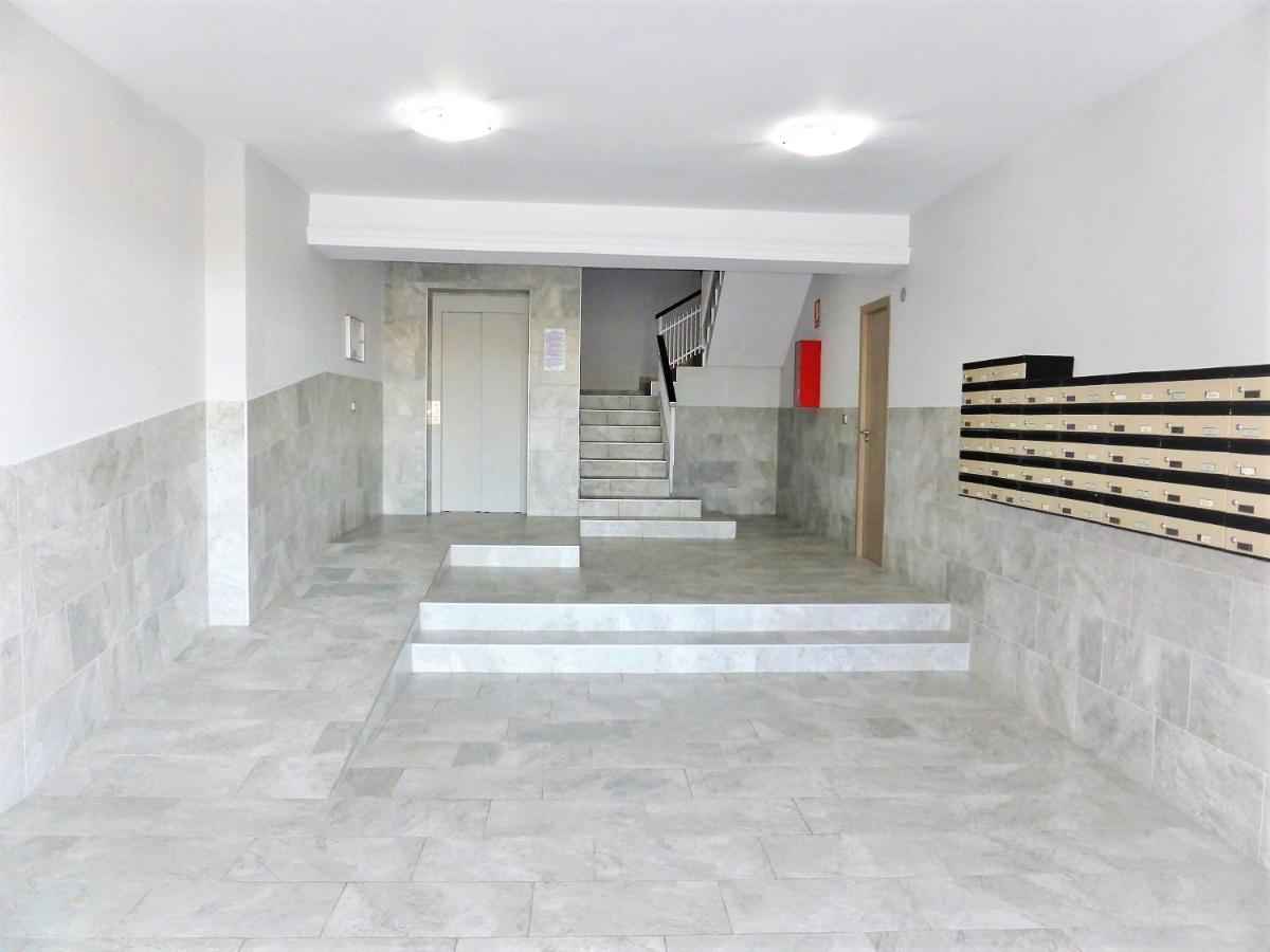 Apartamentos Cye 009 Punta Del Cavall سالو المظهر الخارجي الصورة