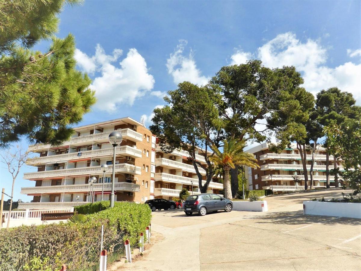 Apartamentos Cye 009 Punta Del Cavall سالو المظهر الخارجي الصورة